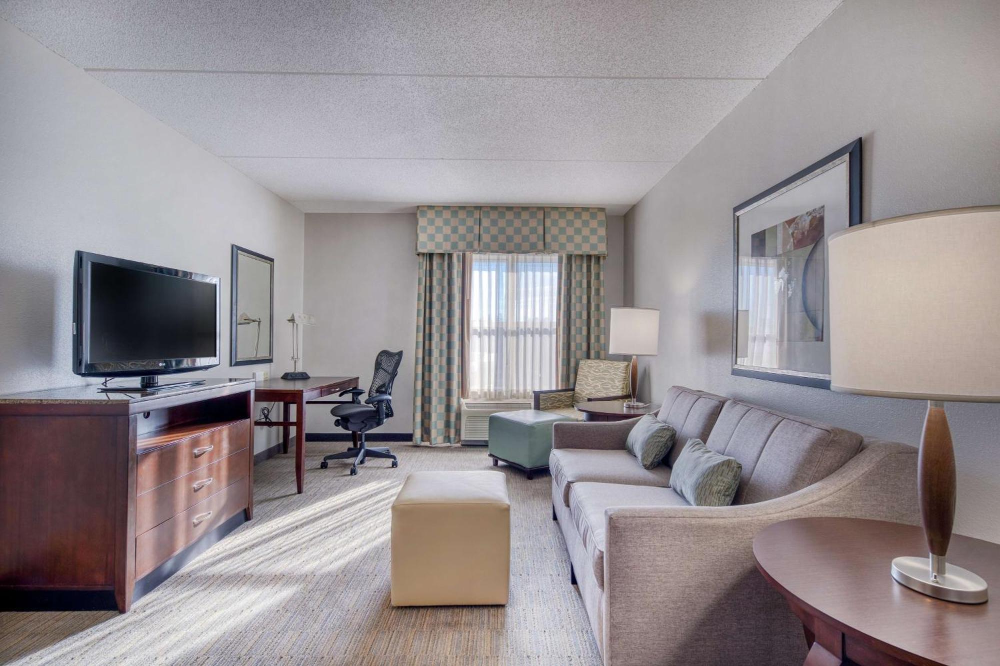 Hilton Garden Inn Durham Southpoint Exterior foto